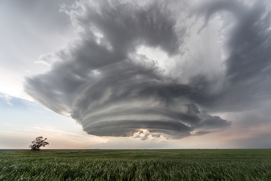 Supercell and tornadoes