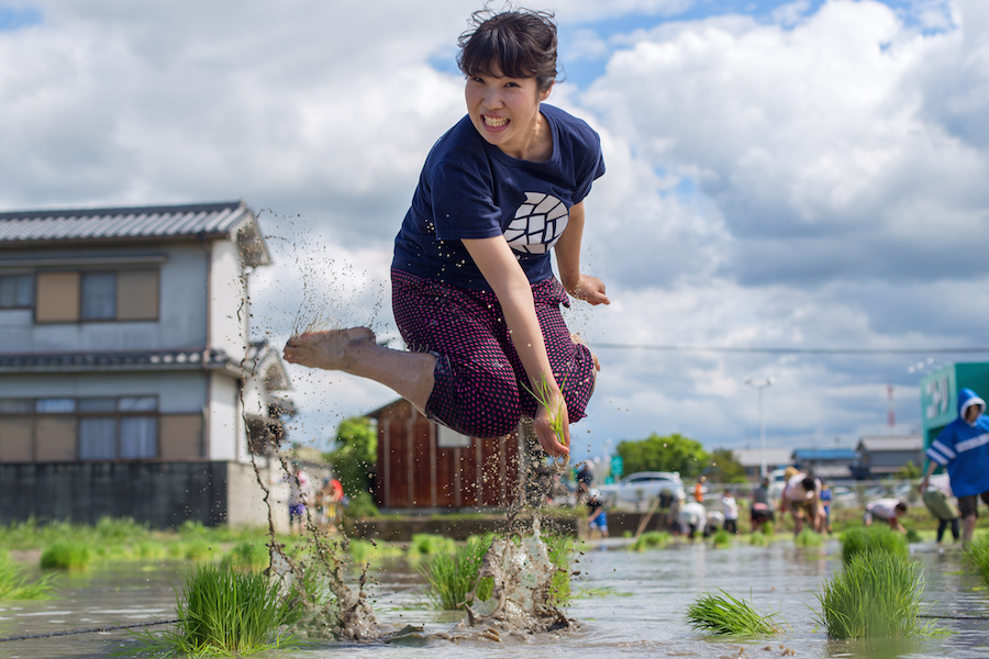 The Levitation Rice Planting