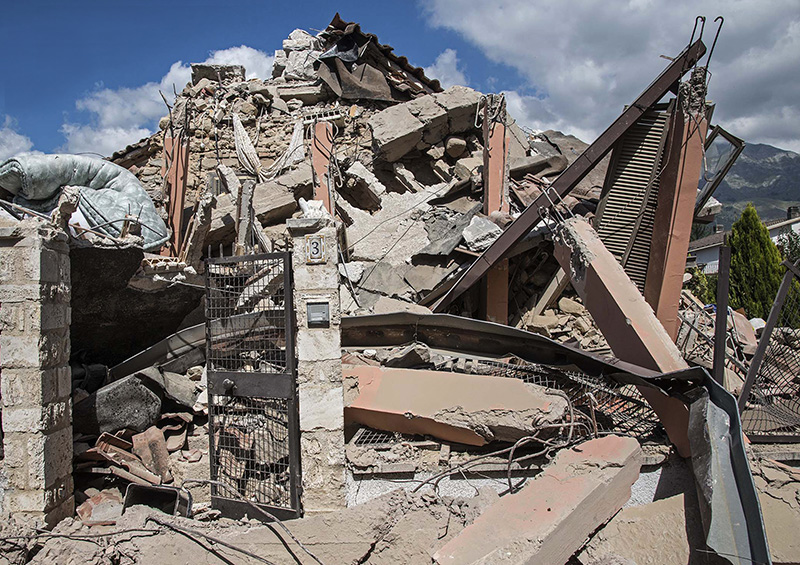 the earthquake heroes