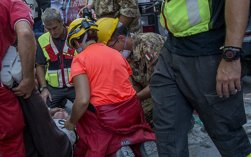 the earthquake heroes