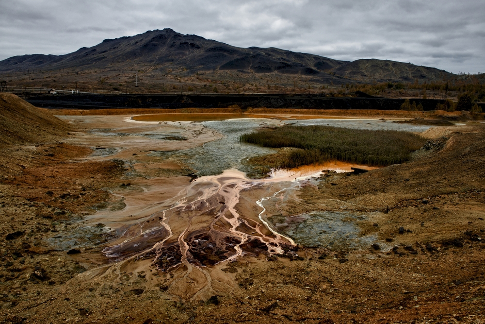 Karabash, the dirty blood of the Earth